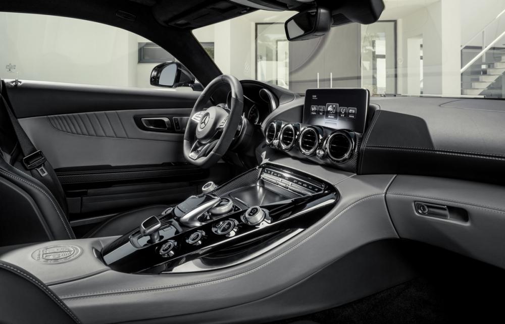  - Mercedes-AMG GT