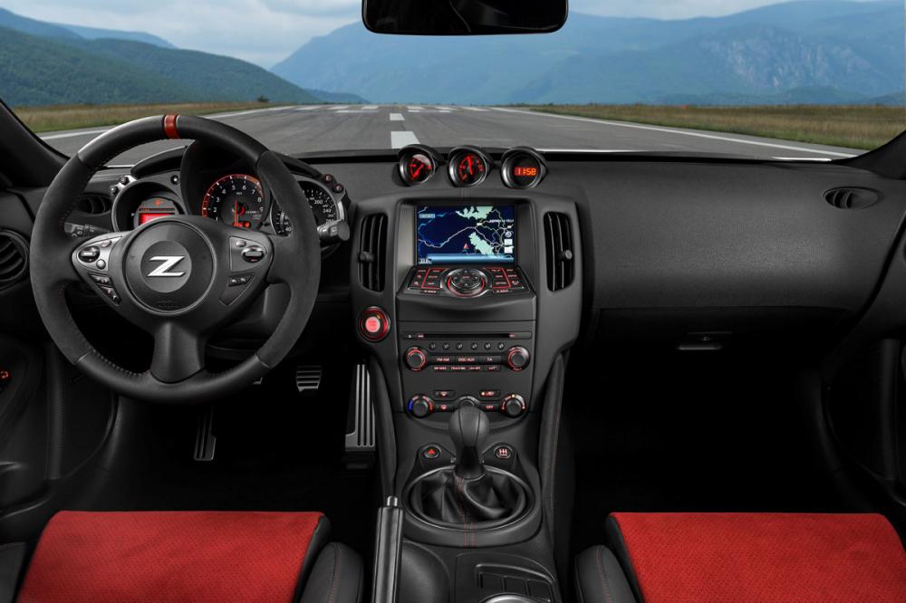  - Nissan 370Z Nismo 2015 : nouvelles images