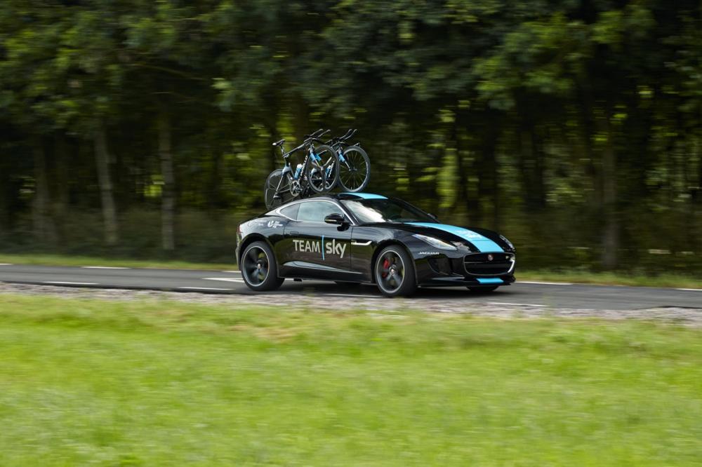  - Jaguar F-Type Tour de France