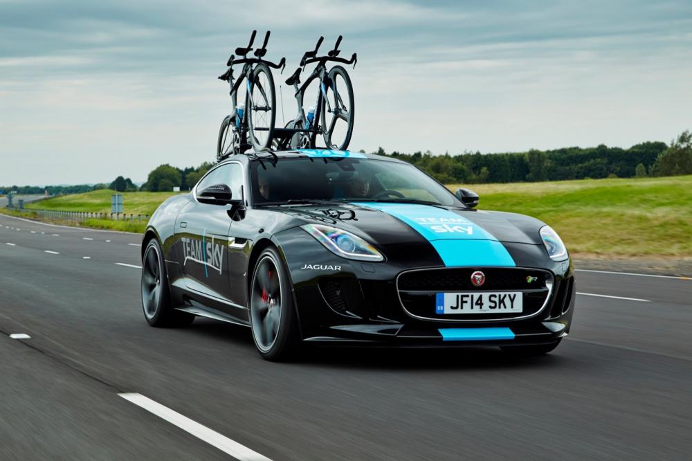  - Jaguar F-Type Tour de France