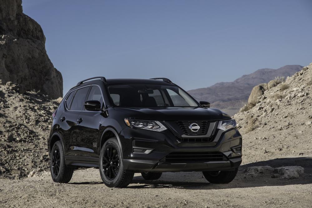  - Nissan Rogue One Star Wars Edition (2017)
