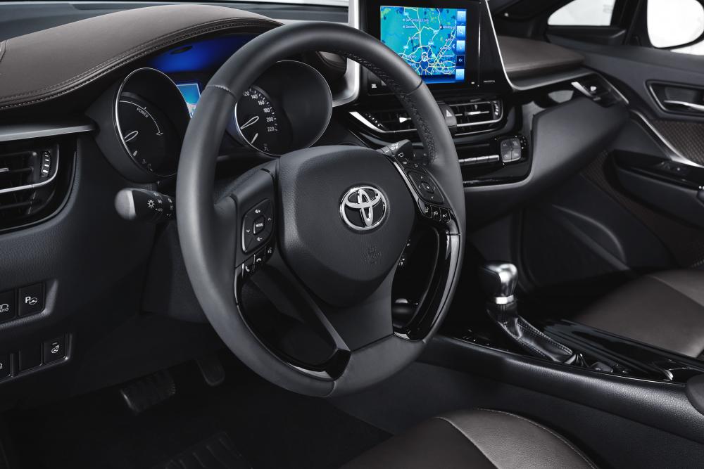 Toyota C-HR (2016 - essai)