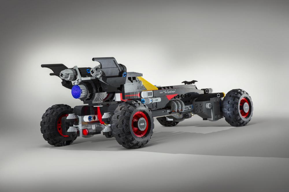  - Batmobile en LEGO