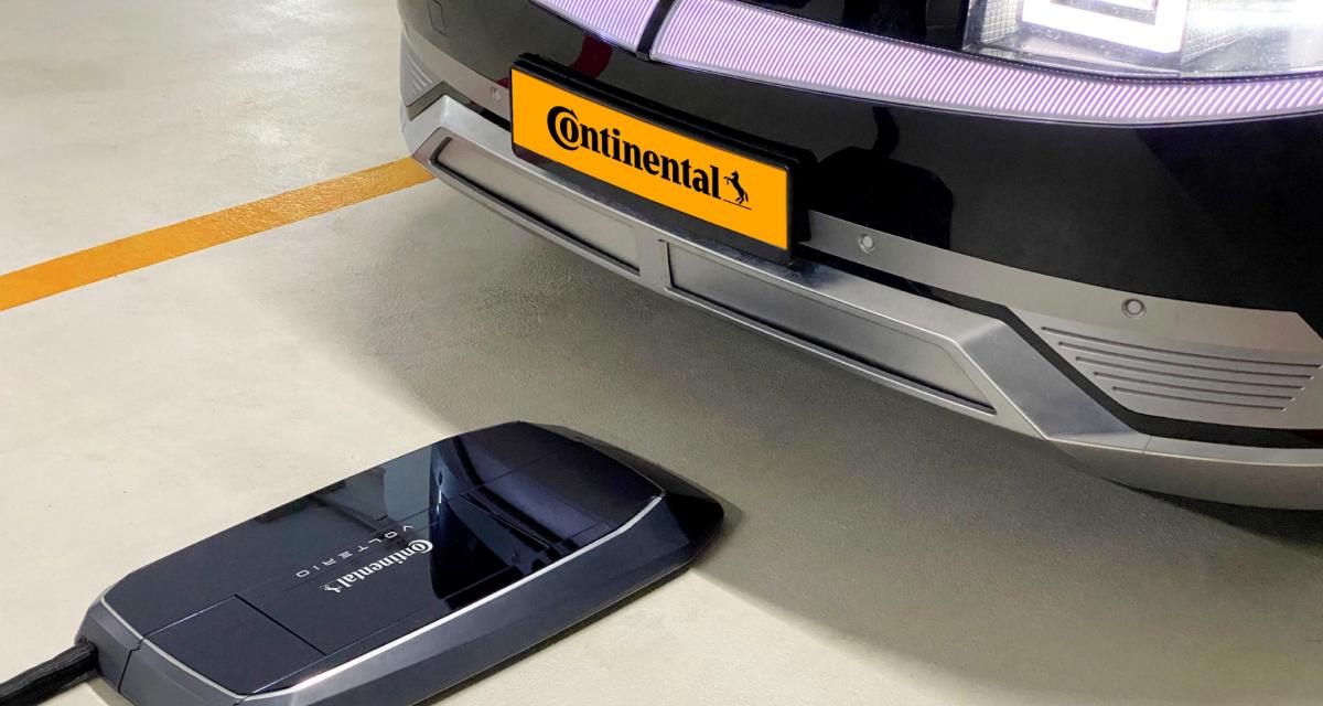 Continental dévoile un robot de charge autonome au sol pour les voitures électriques