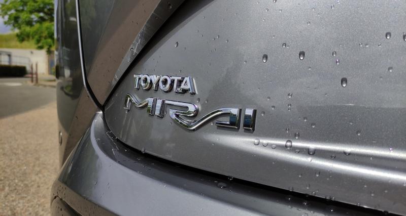 Une semaine au volant de la Toyota Mirai, notre essai de la berline hydrogène - Toyota Mirai