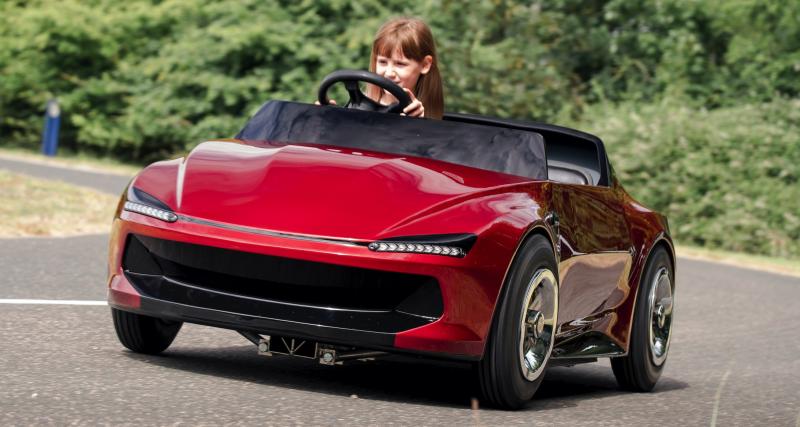 Cette petite voiture de sport électrique anglaise est idéale pour les jeunes conducteurs - Firefly Sport