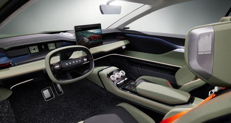 Skoda Vision 7S (2022) : ce nouveau SUV électrique 7 places annonce un futur modèle familial - Le plus grand écran jamais vu dans une Skoda