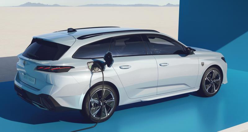 Peugeot e-308 (2023) : la lionne passe à l’électrique et annonce son autonomie - Peugeot e-308
