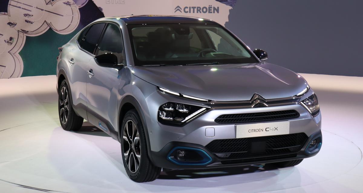 Automobile  Citroën. La nouvelle Citroën C4 à la fois Suv et coupé