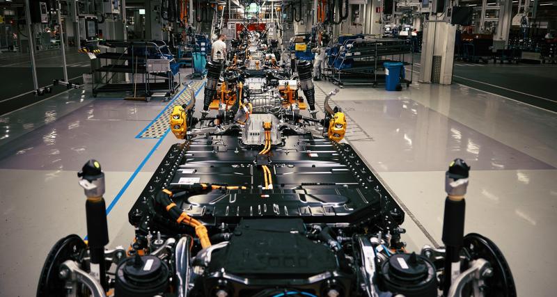 Audi lance la production du Q8 e-tron dans son usine neutre en carbone de Bruxelles - Audi Q8 e-tron (2023)
