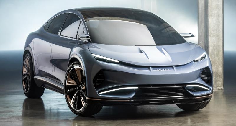  - Avant même de dévoiler son nom, le SUV électrique d’Aehra montre son intérieur futuriste