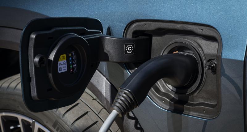BMW X5 restylé (2023) : il gagne de l’autonomie en hybride rechargeable, mais son prix augmente - Il gagne quelques kilomètres d’autonomie électrique