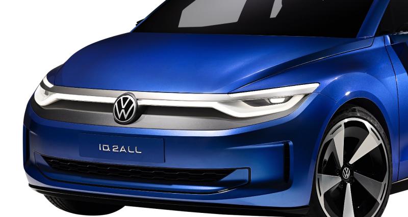 Volkswagen ID. 2all (2023) : la compacte électrique et abordable se dévoile, elle prend la forme d’un concept car - Une face avant souriante avec ce bandeau LED