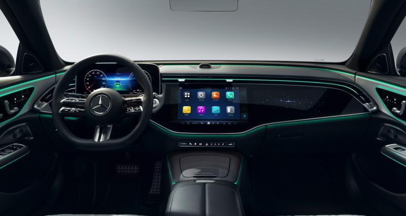 La nouvelle Mercedes-Benz Classe E arrive en 2023, on connaît la date de sa révélation - Teasing de la Mercedes Classe E