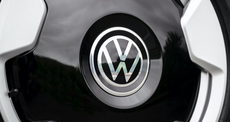 Volkswagen ID. Buzz long (2023) : le van électrique s’agrandit, il offre 7 places et une meilleure batterie - Volkswagen ID. Buzz long (2023)