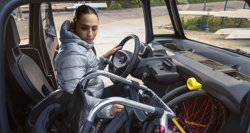 Citroën présente l’Ami for All, une Ami adaptée pour les personnes à mobilité réduite - Citroën Ami For All