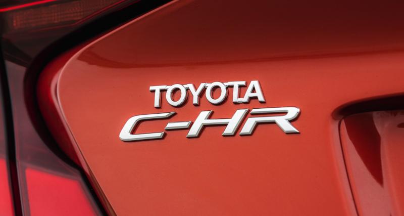 Toyota annonce la date de la présentation du nouveau C-HR, une première photo du SUV est publiée - 3 questions sur le futur Toyota C-HR II