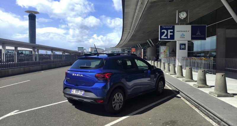 Essai Dacia Sandero Stepway ECO-G 100 : une semaine au volant du crossover essence - GPL - Déposer une amie à l'aéroport
