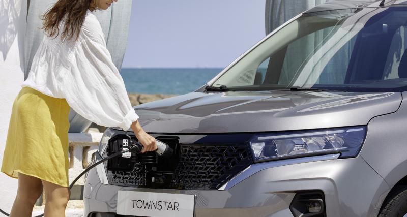 Le Nissan Townstar EV Combi est disponible, voici le prix du ludospace 100% électrique - Nissan Townstar EV Combi