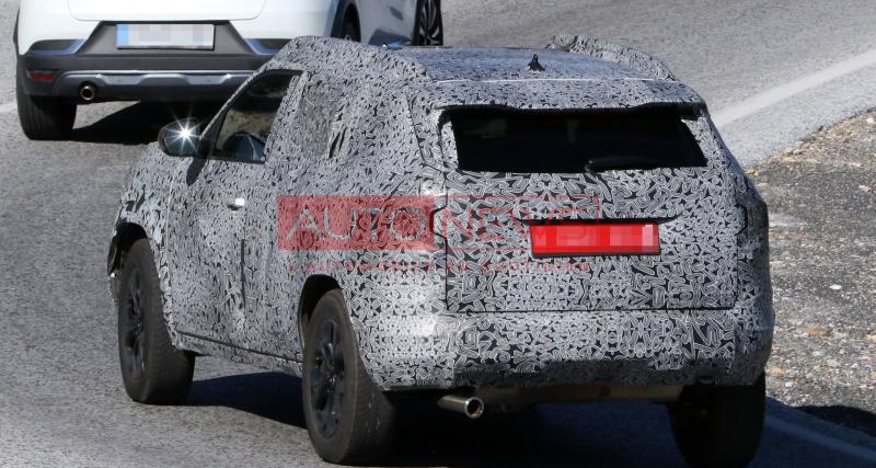 Le nouveau Dacia Duster continue de se montrer sur ces photos inédites - Le futur Dacia Duster sous camouflage