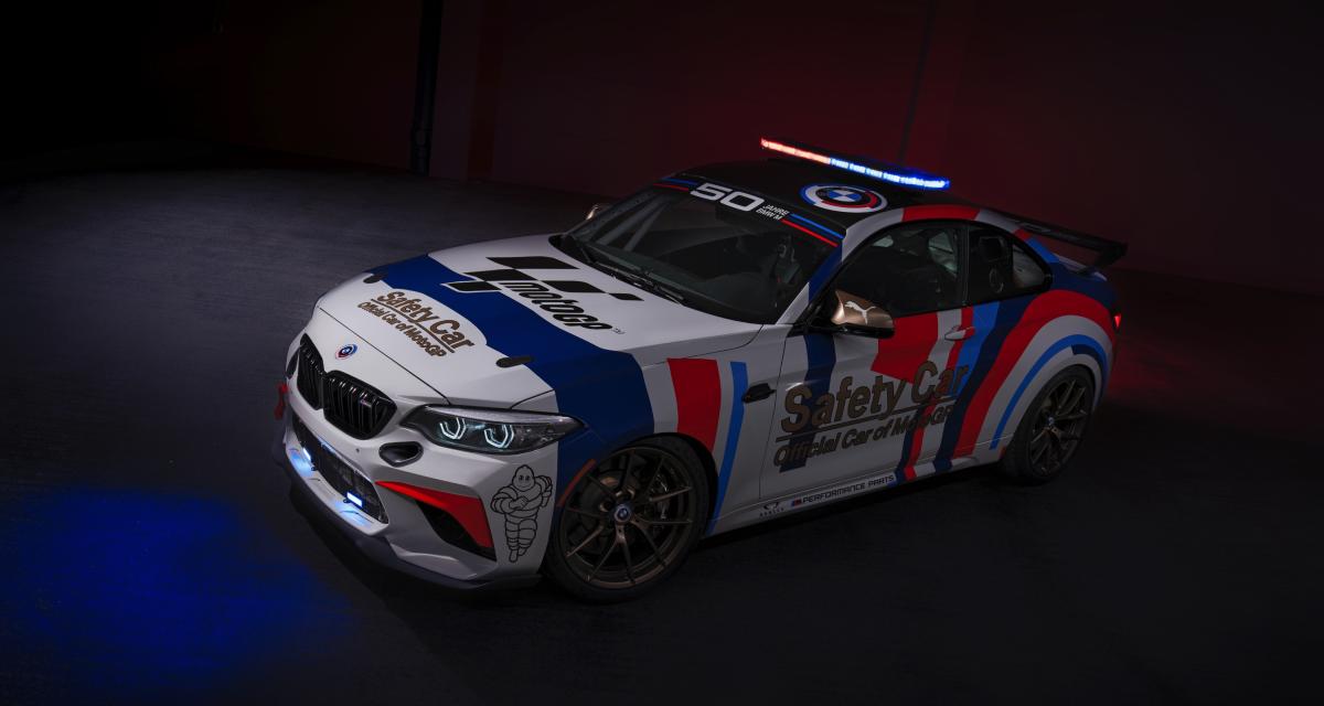 La BMW M2 CS Racing dans sa version safety car pour le MotoGP