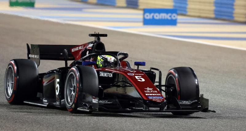 Grand Prix d'Arabie saoudite de F2 : crash de Théo Pourchaire en course sprint 