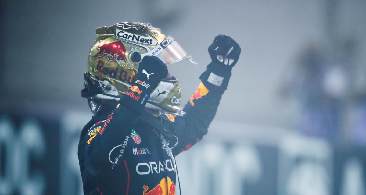 Max Verstappen est en couverture de l'édition Champions de F123. 