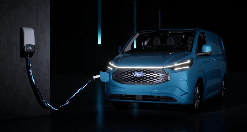 Ford E-Transit Custom (2022) : autonomie, puissance, benne… Tout savoir sur l’utilitaire compact électrique - De 15 à 80% d’autonomie en 41 minutes