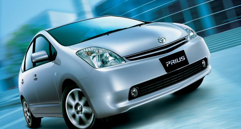 La Toyota Prius fête ses 25 ans, retour sur l’histoire de la première voiture hybride - Déjà plébiscitée à ses débuts
