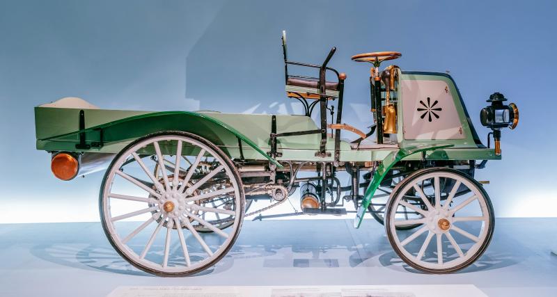 Datant de 1899, cet utilitaire motorisé Daimler est l’ancêtre des fourgons modernes - Une vitesse de pointe à deux chiffres