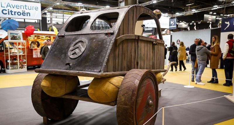 Créé par Citroën, le concept char du nouveau film “Astérix & Obélix” s’expose à Rétromobile - Une carrosserie réalisée en chêne massif