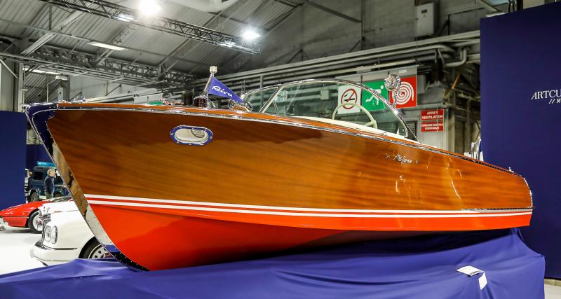 Ce bateau Riva ayant appartenu à Jean-Paul Belmondo a été vendu à Rétromobile 2023