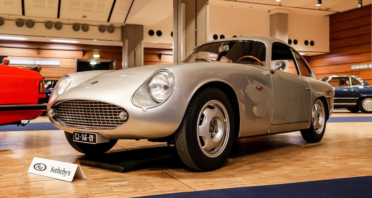 Carrossée par Zagato, cette OSCA 1600 GT s'est vendue lors d'enchères RM Sotheby's à Paris