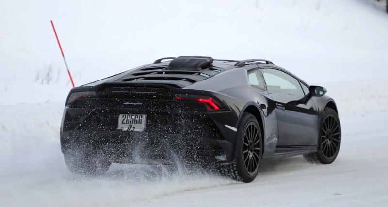 Lamborghini Huracan Sterrato : la supercar tout-terrain surprise en plein essai sur la neige - La future Lamborghini Huracan Sterrato