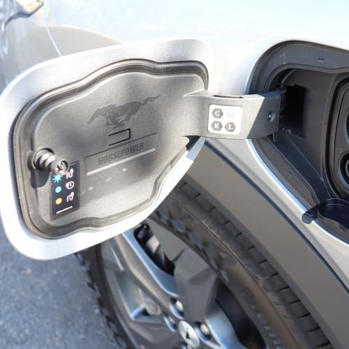 Les électriques polyvalentes | Ford Mustang Mach-E vs Skoda Enyaq iV