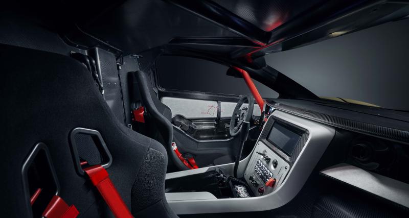 Prodrive Hunter (2022) : le monstre piloté par Sébastien Loeb est maintenant homologué sur route - Prodrive Hunter (2022)