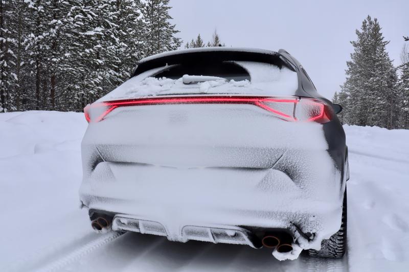Cupra Formentor VZ5 | Toutes les photos du SUV musclé sur neige