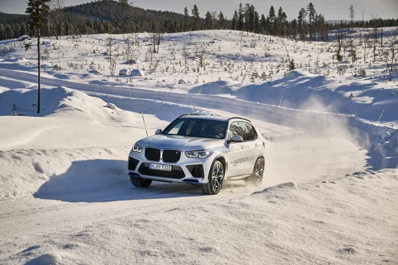  - BMW iX5 | Les photos des essais hivernaux du nouveau SUV à hydrogène