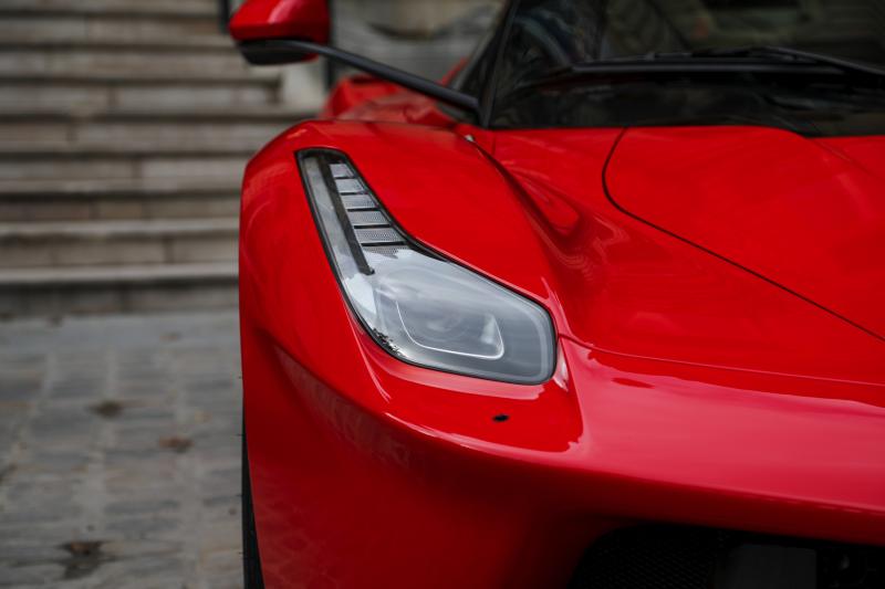  - Ferrari LaFerrari | Nos photos de la belle italienne en vente à Rétromobile 2022