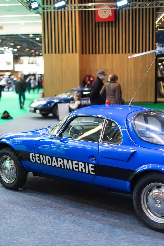 Rétromobile 2022 - Les bleus de la Gendarmerie