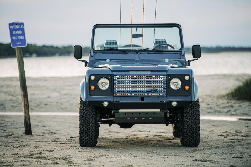 Land Rover Defender “The Marlin” | Les photos du baroudeur resto mod