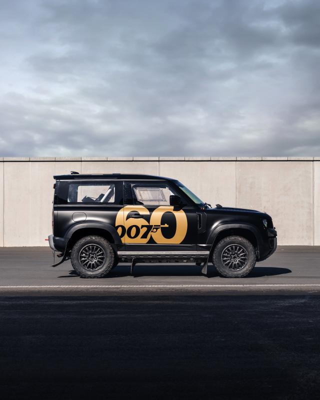  - Land Rover Defender 90 | Les images du 4x4 dans sa livrée hommage à James Bond