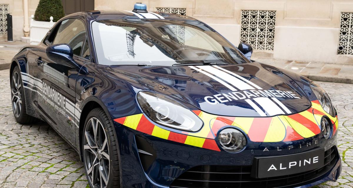 Der neue Alpine A110 der Nationalen Gendarmerie steht zur Auslieferung bereit