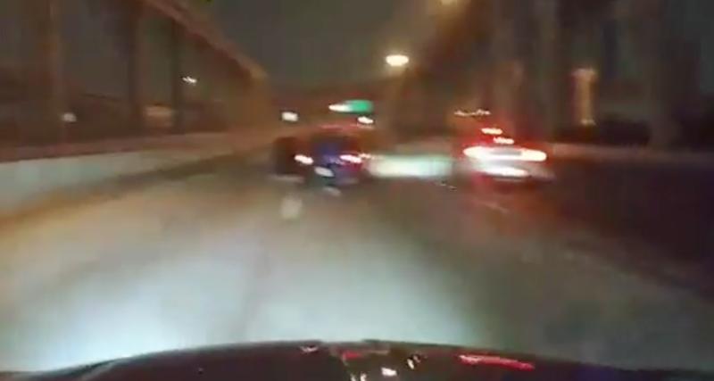  - VIDEO - Sans aucune raison, cet automobiliste a décidé de s’arrêter au beau milieu de l’autoroute