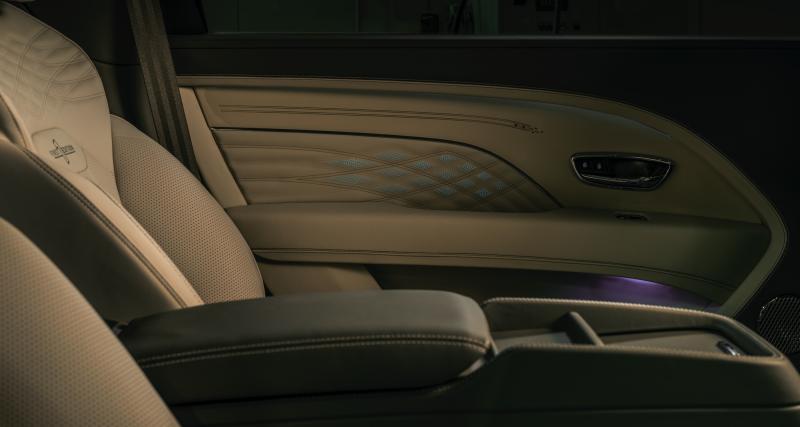 Bentley Bentayga EWB Azure First Edition (2022) : une version de lancement encore plus luxueuse - Trente coloris au choix pour illuminer le cuir