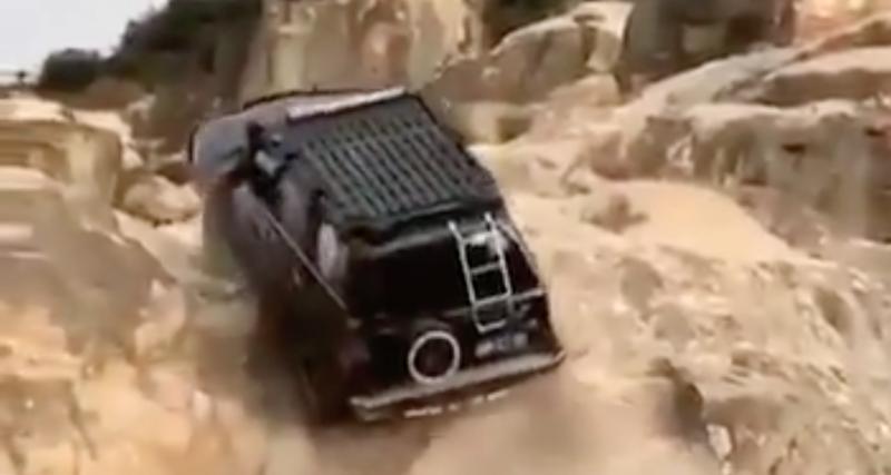 VIDEO - Ce Toyota Land Cruiser franchit les obstacles avec une facilité déconcertante