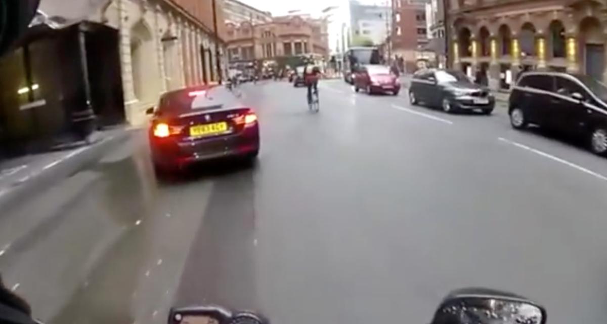 VIDEO - Ce cycliste se croit tout permis en ville, ce bus lui rappelle qu'il y a des règles