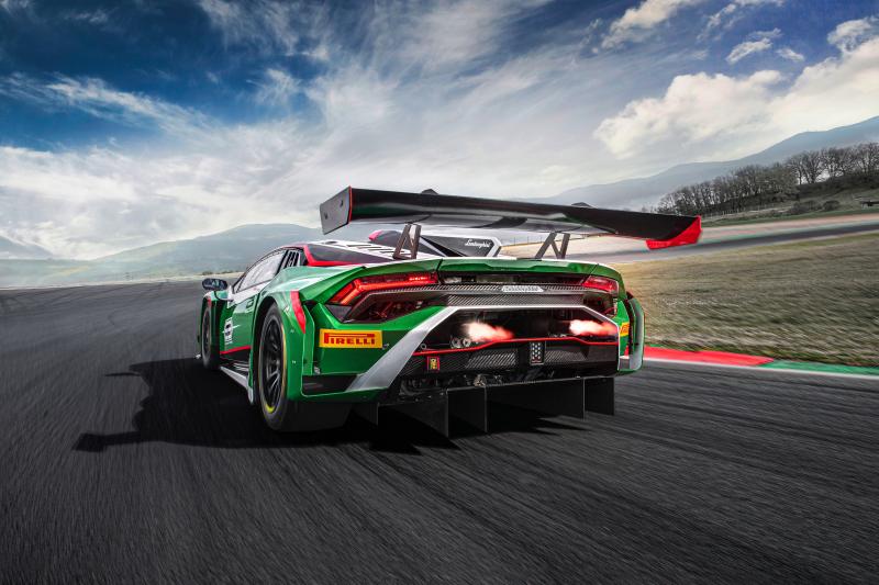 Lamborghini Huracan | Les images de la nouvelle version de course GT3 EVO2 (2022)