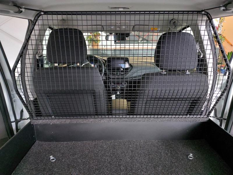  - Suzuki S-Cross | Les photos du SUV compact en version utilitaire