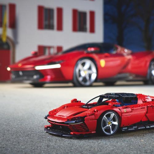 Ferrari Daytona SP3 | les photos officielles de la version Lego